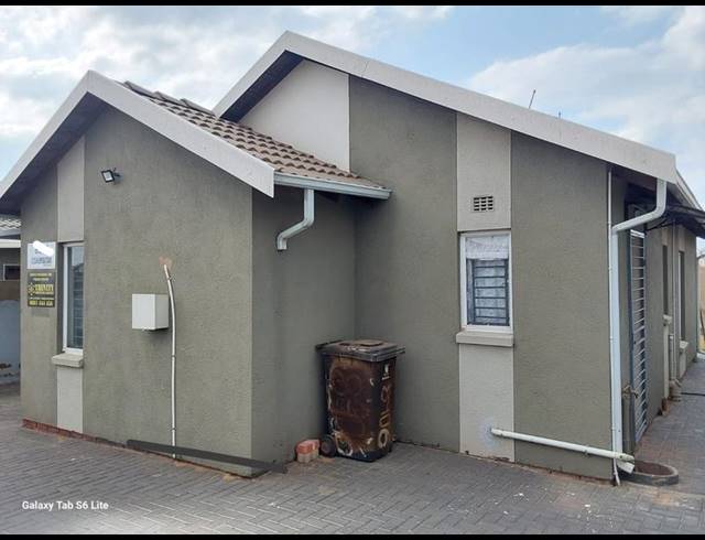 3 BEDROOM HOUSE FOR SALE IN WINDMILL PARK